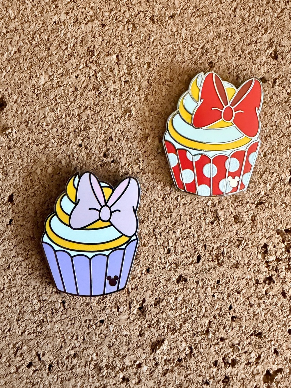 Hidden Disney 2026 Wave A Enamel Pins - Minnie & Daisy Cupcakes (Set of 2)